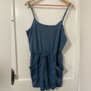 4/$20! Ecote Sleeveless Romper with Pockets